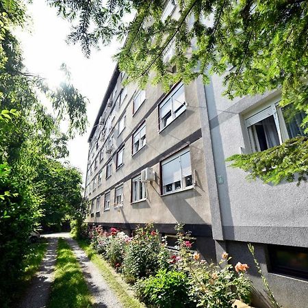 Hella 2 Zagreb Exterior foto